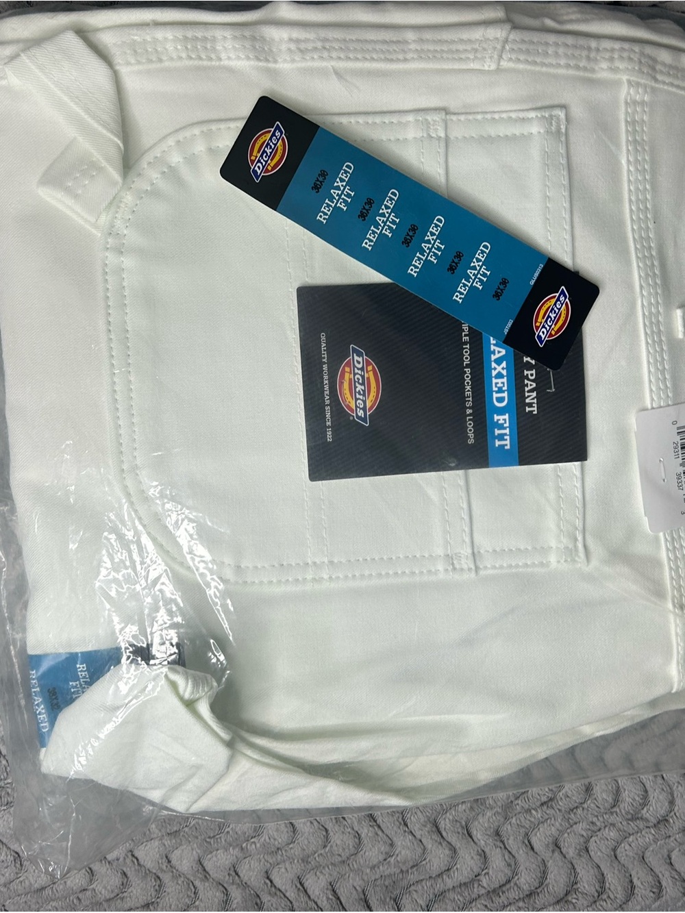 Dickies Men’s Relaxed Fit Cargo Pants - White - Picture 5 of 6